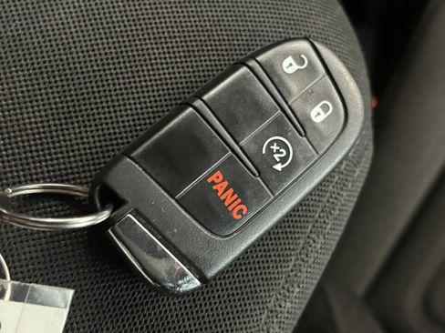 Used 2021 Jeep Renegade Latitude image 48