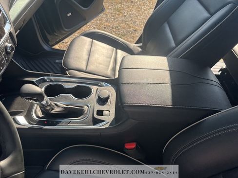 Certified 2023 Chevrolet Traverse Premier w/ Redline Edition image 17