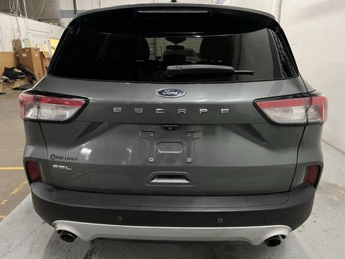 Used 2022 Ford Escape SEL w/ Technology Package FWD image 7