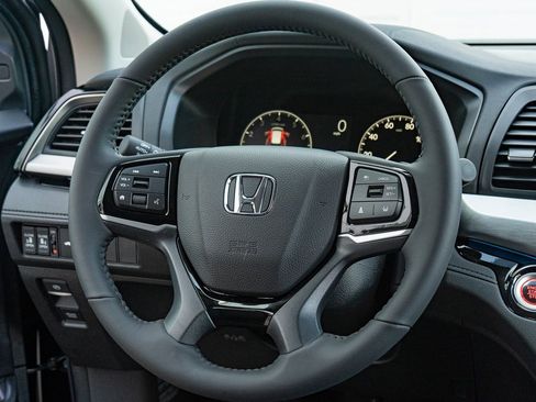 New 2026 Honda Odyssey Touring image 19