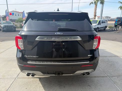 Used 2020 Ford Explorer Platinum w/ Premium Technology Package AWD/4WD image 5