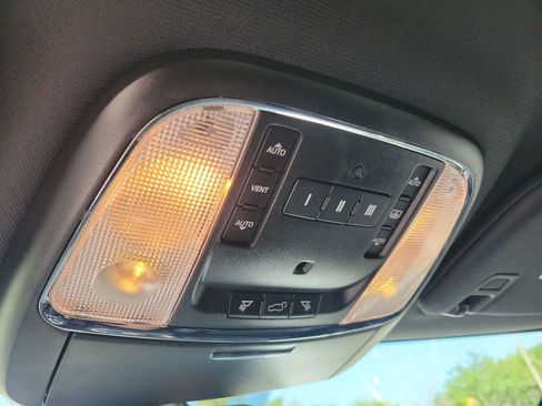 Used 2017 Jeep Grand Cherokee Overland w/ Jeep Active Safety Group AWD/4WD image 34
