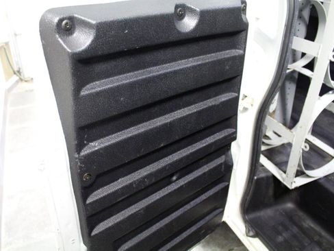 Used 2017 Chevrolet Express 2500 RWD image 22