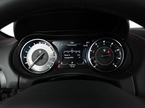 New 2024 Maserati Levante GT Ultima image 39