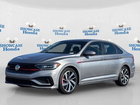 Used 2021 Volkswagen Jetta GLI image 2