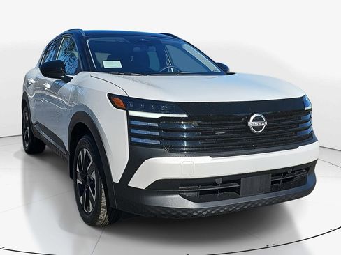 New 2026 Nissan Kicks SV w/ Charging Package image 2