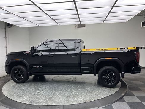 Certified 2025 GMC Sierra 2500 AT4 w/ AT4 Premium Plus Package AWD/4WD image 8