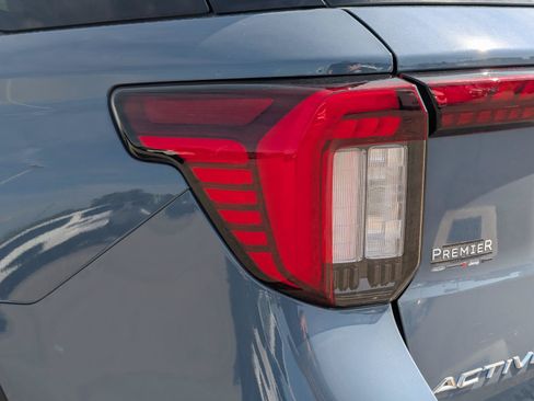 Used 2026 Ford Explorer Active w/ Active Comfort Package RWD image 11