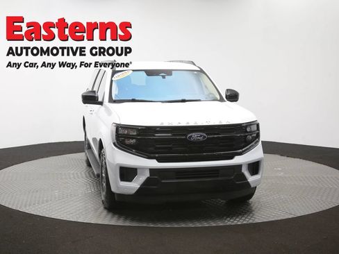 Used 2025 Ford Expedition Active AWD/4WD image 51