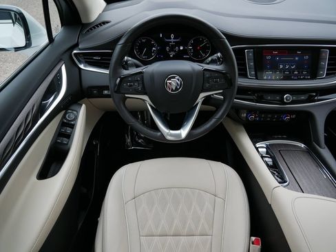 Used 2024 Buick Enclave Avenir w/ Avenir Technology Package AWD/4WD image 12