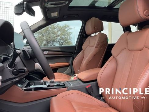 Used 2023 Audi Q5 e Prestige w/ Prestige Package image 28