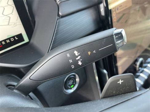 Used 2025 GMC Acadia Elevation image 20