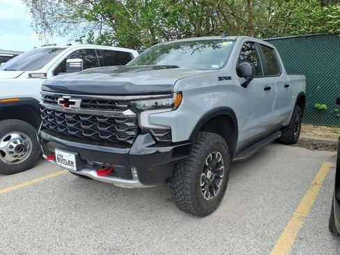 Used 2024 Chevrolet Silverado 1500 ZR2 w/ Technology Package image 1