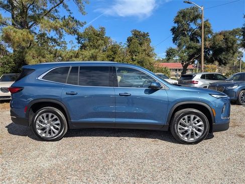 New 2026 Buick Enclave Preferred image 4