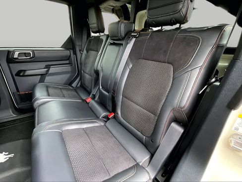 Used 2025 Ford Bronco Raptor AWD/4WD image 25