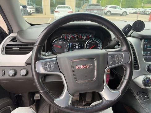 Used 2019 GMC Yukon XL SLT AWD/4WD image 6