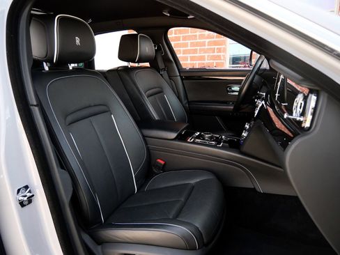 Certified 2022 Rolls-Royce Ghost AWD/4WD image 29