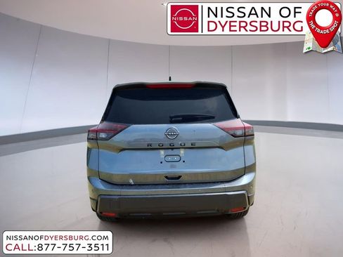New 2026 Nissan Rogue SV FWD image 4