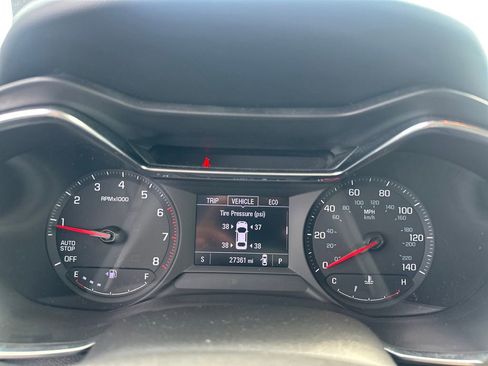 Used 2022 Chevrolet TrailBlazer LT w/ Convenience Package FWD image 13