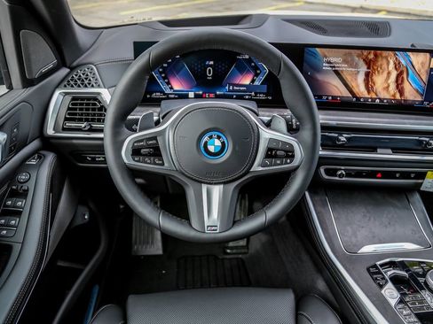 New 2026 BMW X5 xDrive50e w/ M Sport Package image 11