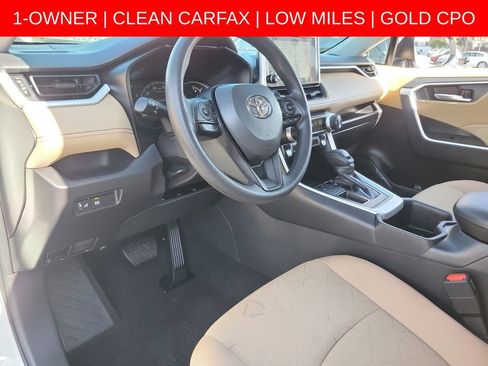 Used 2025 Toyota RAV4 XLE FWD image 21