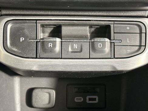 Used 2021 GMC Acadia SLT w/ Premium Package image 27