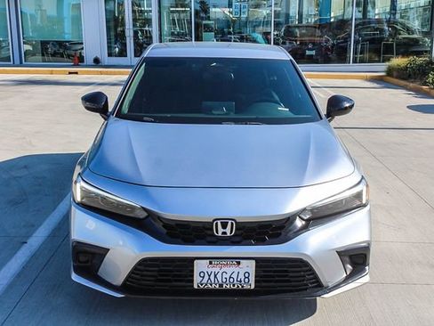 Used 2022 Honda Civic Sport image 2