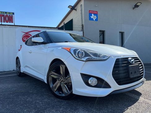 Used 2015 Hyundai Veloster Turbo image 8