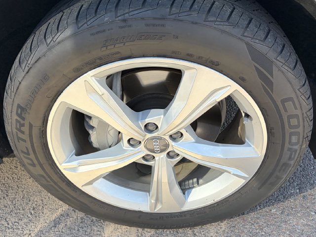 Used 2020 Audi Q5 2.0T Premium Plus w/ Premium Plus Package AWD/4WD image 4