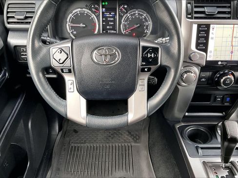 Used 2022 Toyota 4Runner TRD Sport w/ Technology Package image 8