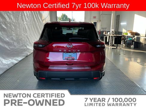 Used 2026 Nissan Rogue SV FWD image 6