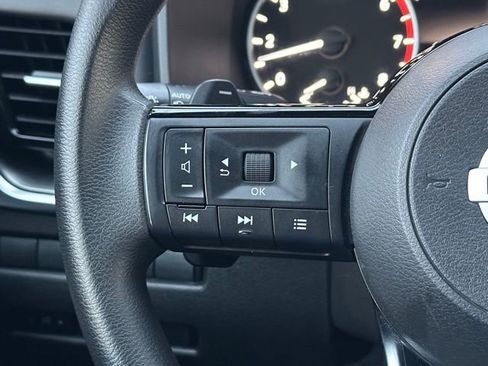 Certified 2021 Nissan Rogue SV image 38