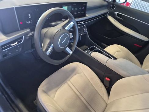 Used 2025 Hyundai Sonata SEL FWD image 5