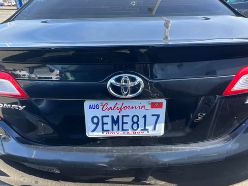 Used 2012 Toyota Camry SE image 16