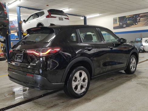 Used 2023 Honda HR-V LX image 28