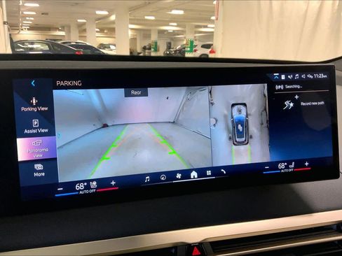 Used 2024 BMW iX xDrive50 w/ Sport Package image 26