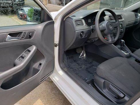 Used 2012 Volkswagen Jetta S FWD image 10