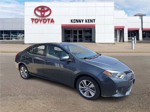 Used 2016 Toyota Corolla LE image 1