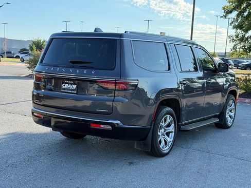 Used 2022 Jeep Wagoneer Series II AWD/4WD image 7