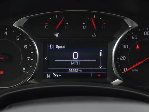 Used 2024 GMC Terrain SLE w/ Driver Convenience Package FWD image 10