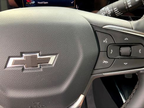 Used 2025 Chevrolet Trax ACTIV w/ Sunroof Package FWD image 25