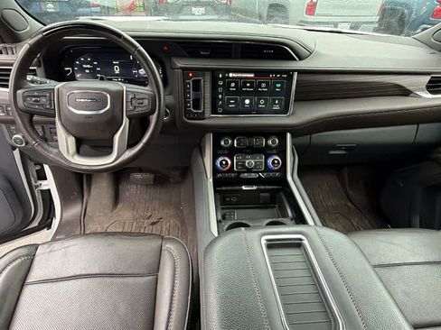 Certified 2024 GMC Yukon XL Denali w/ Denali Reserve Package image 19