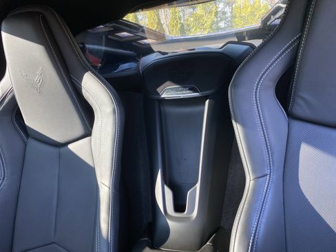 Used 2024 Chevrolet Corvette Stingray Coupe w/ 1LT image 40