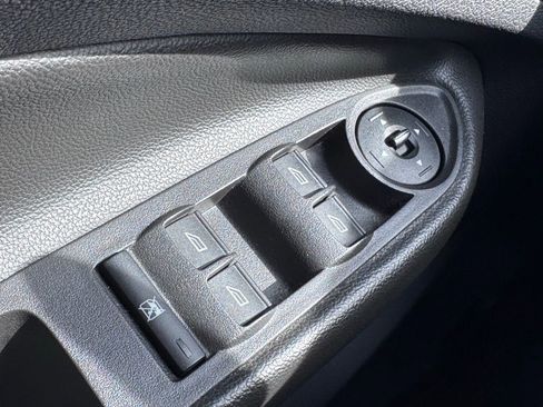 Used 2014 Ford Escape SE w/ Equipment Group 201A FWD image 19