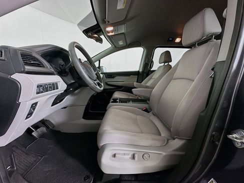 Used 2018 Honda Odyssey EX image 13