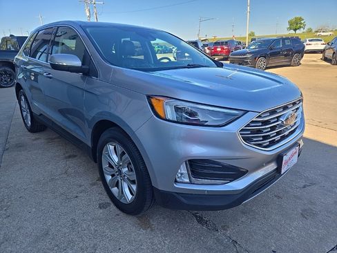 Used 2022 Ford Edge Titanium w/ Equipment Group 301A image 16