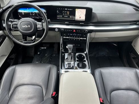 Used 2022 Kia Carnival SX Prestige image 14