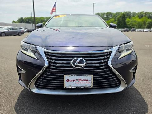 Used 2016 Lexus ES 350 w/ Navigation System Package FWD image 2