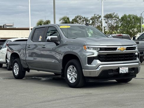 Used 2024 Chevrolet Silverado 1500 LT image 3