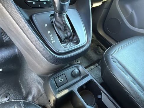 Used 2022 Ford Transit Connect XL image 20